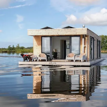 6-pers Houseboat Amsterdam بوتيل *