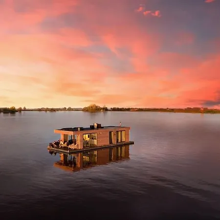 6-pers Houseboat *