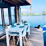 6-pers Houseboat
